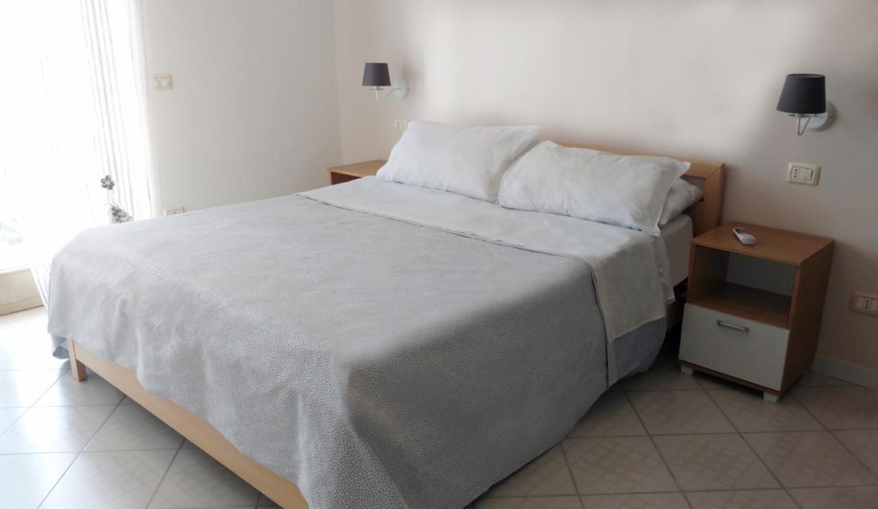 Top Apartment Catanzaro Bagian luar foto